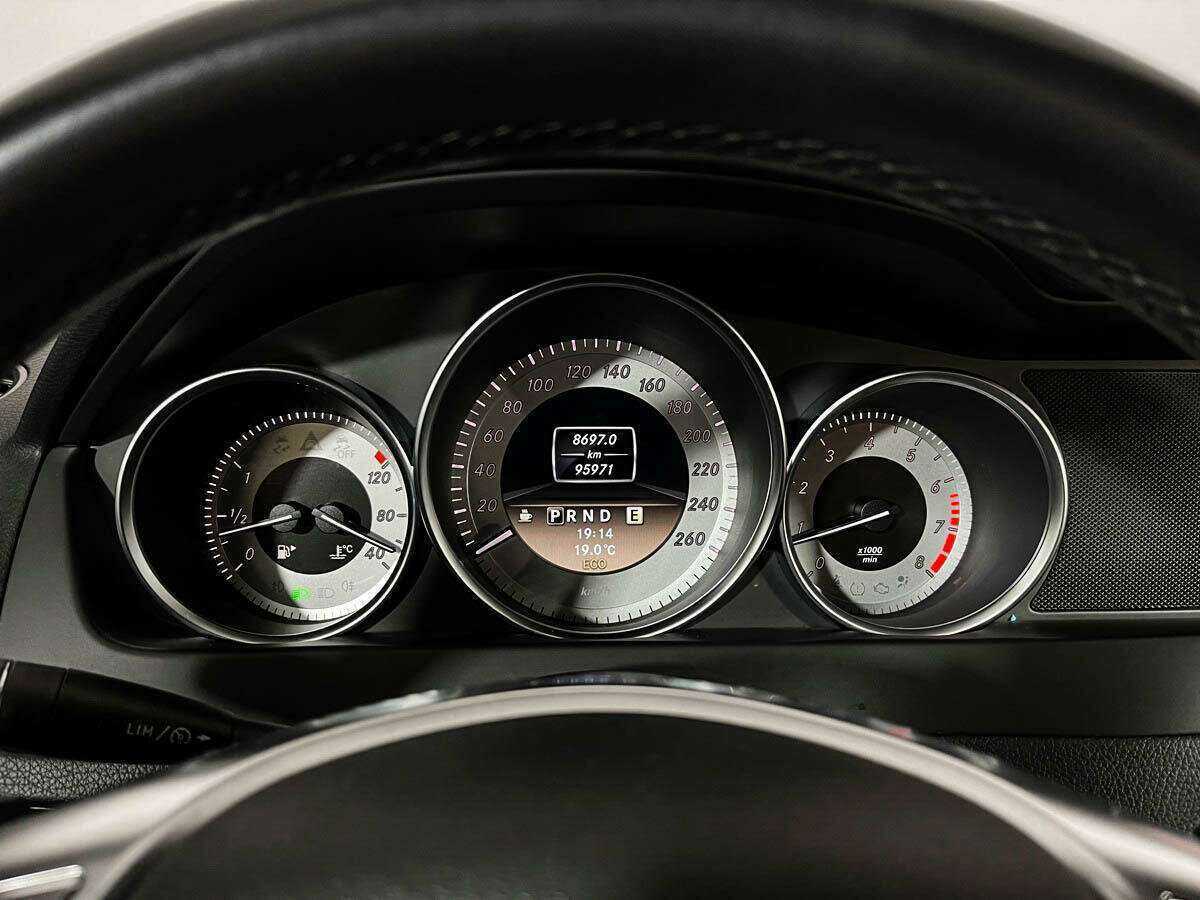 Mercedes-Benz C-Класс с пробегом — 2012 год. Фото: #10