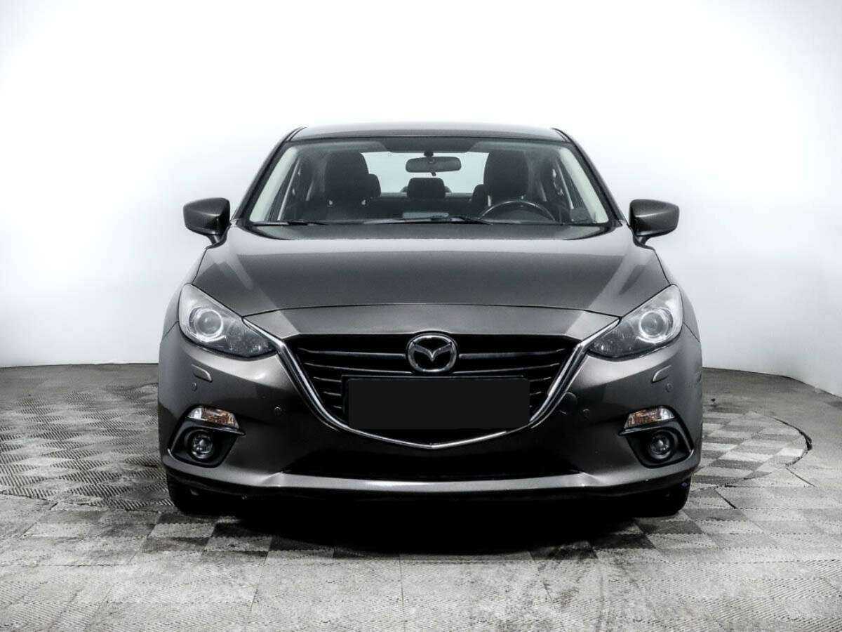 Mazda 3 с пробегом — 2014 год. Фото: #1