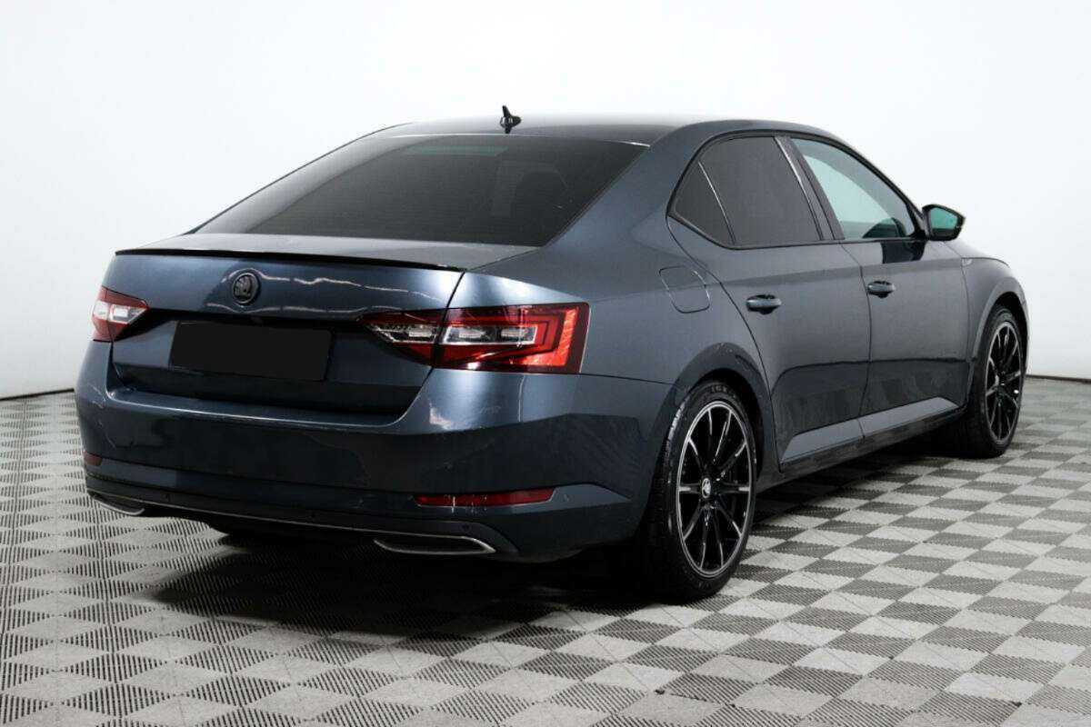 Skoda Superb с пробегом — 2017 год. Фото: #4