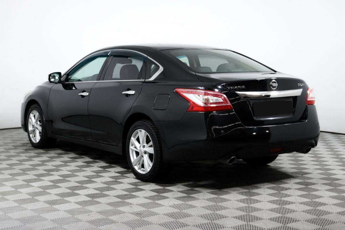 Nissan Teana с пробегом — 2015 год. Фото: #6
