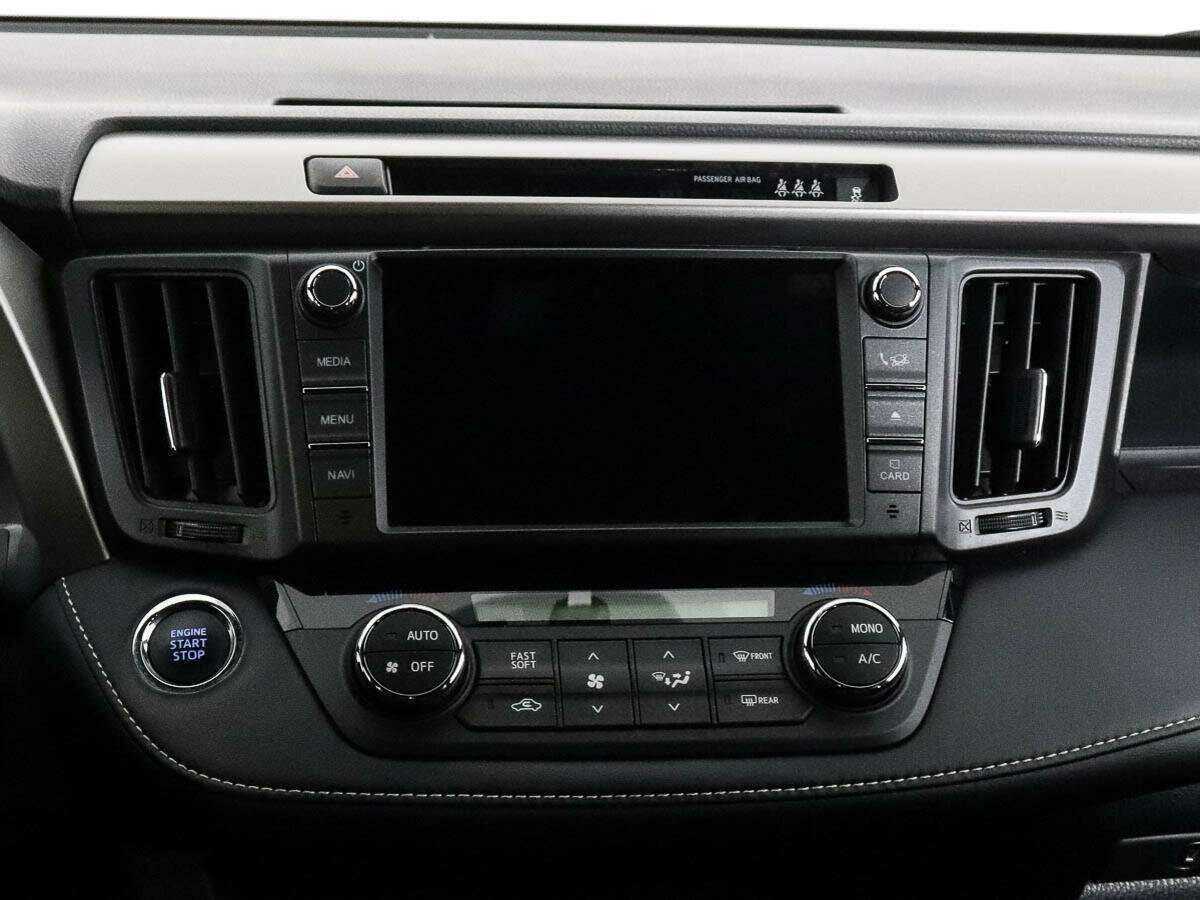 Toyota RAV4 с пробегом — 2019 год. Фото: #9