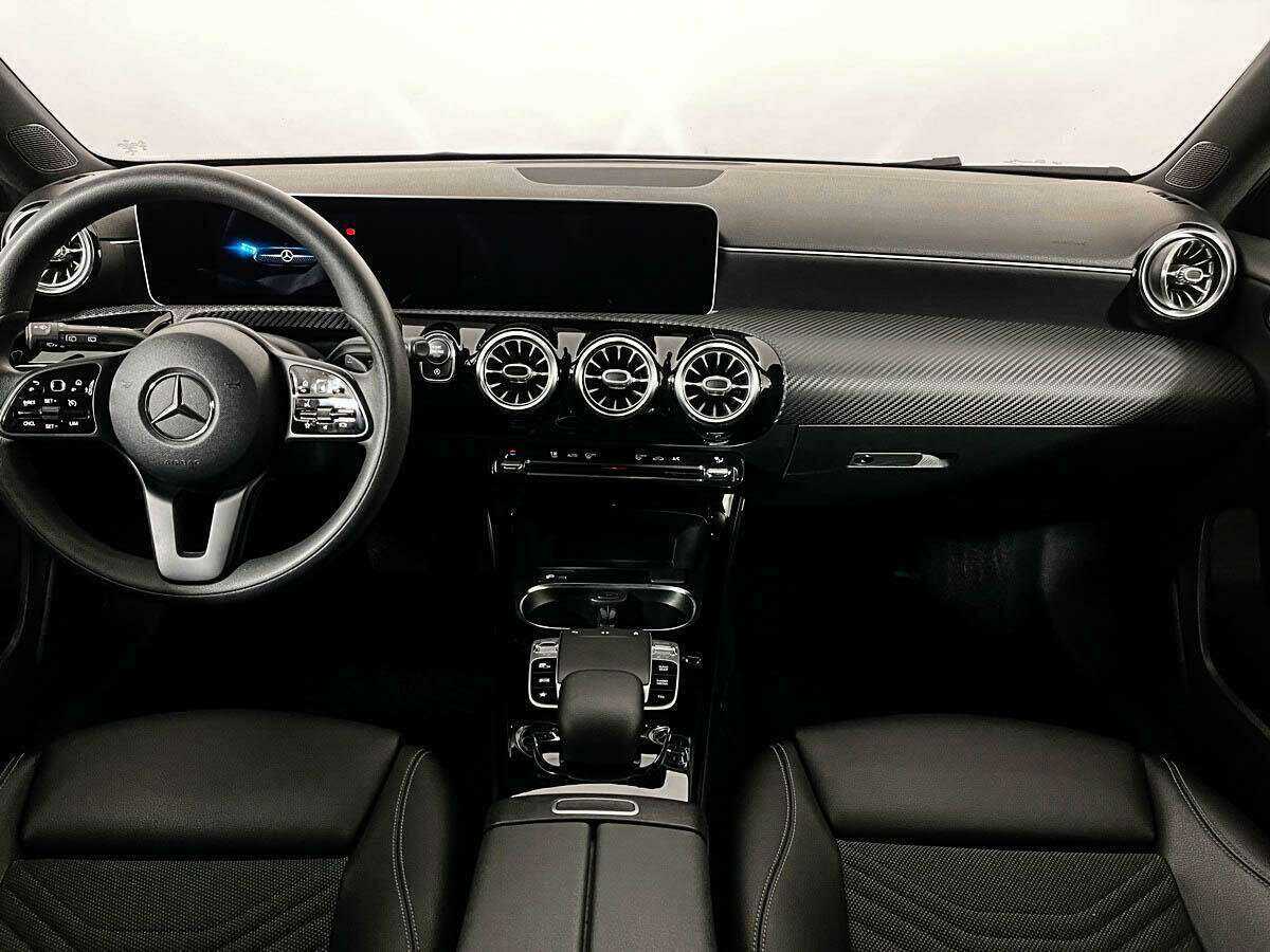 Mercedes-Benz A-Класс с пробегом — 2018 год. Фото: #11