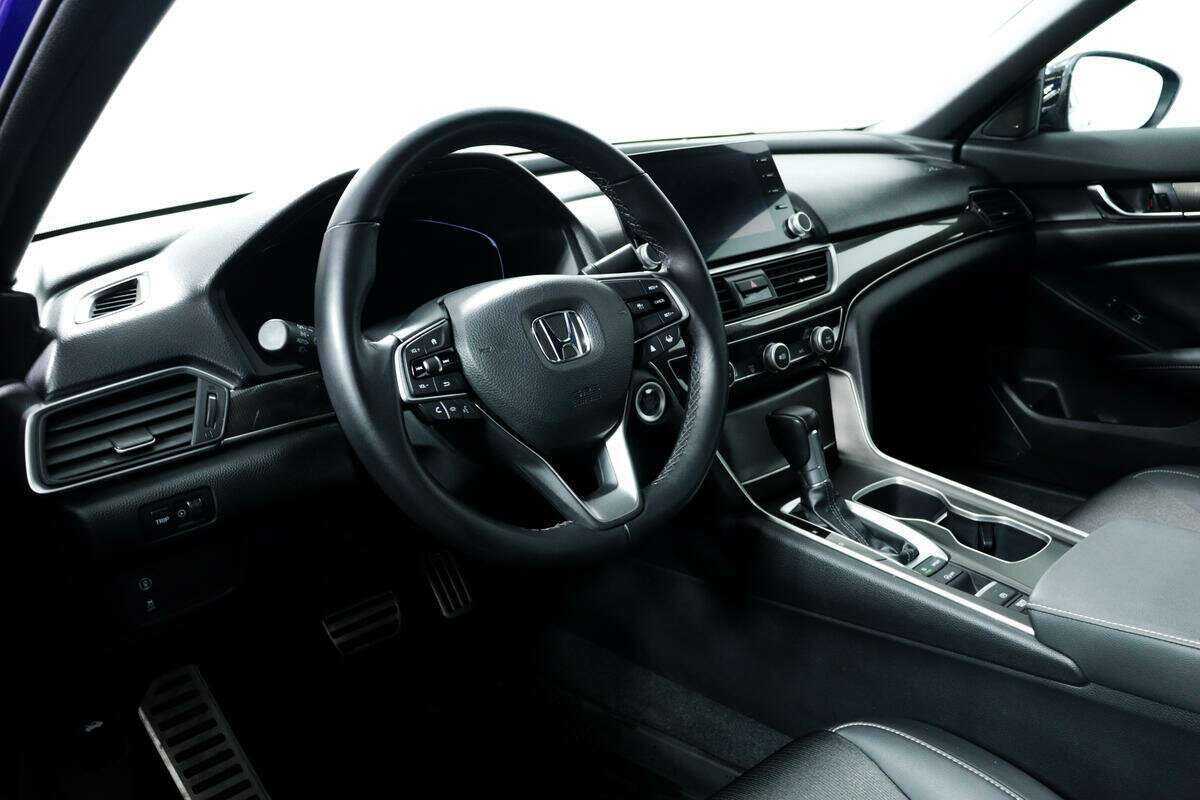 Honda Accord с пробегом — 2022 год. Фото: #12