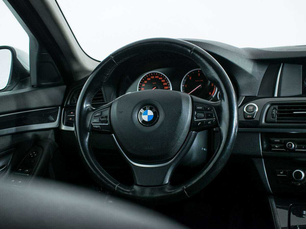 BMW 5 серии с пробегом — 2016 год. Фото: #13