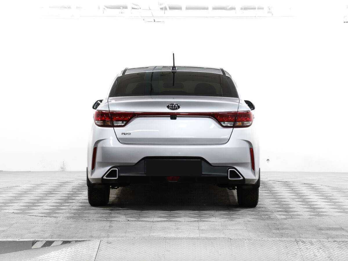 Kia Rio с пробегом — 2020 год. Фото: #5