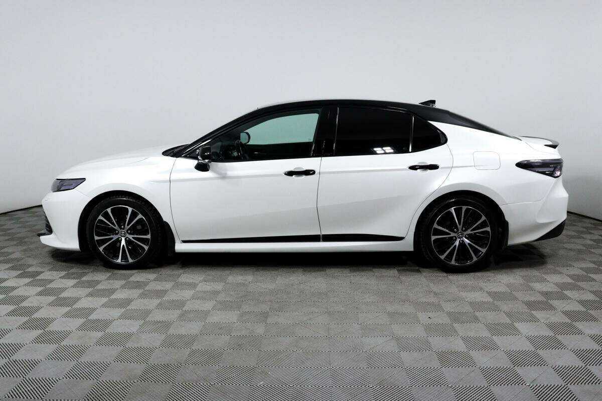 Toyota Camry с пробегом — 2021 год. Фото: #7