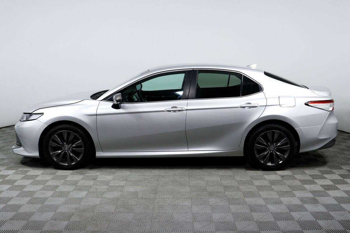 Toyota Camry с пробегом — 2018 год. Фото: #7