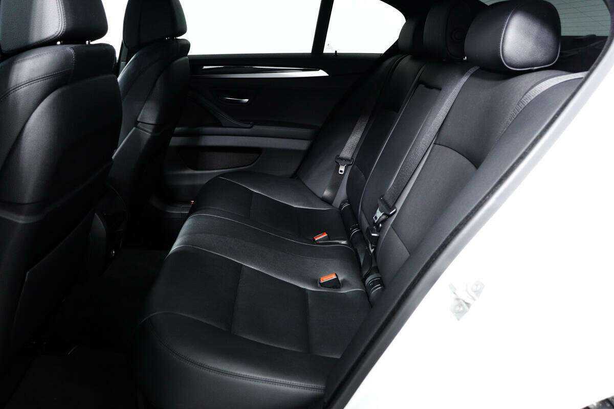 BMW 5 серии с пробегом — 2016 год. Фото: #11