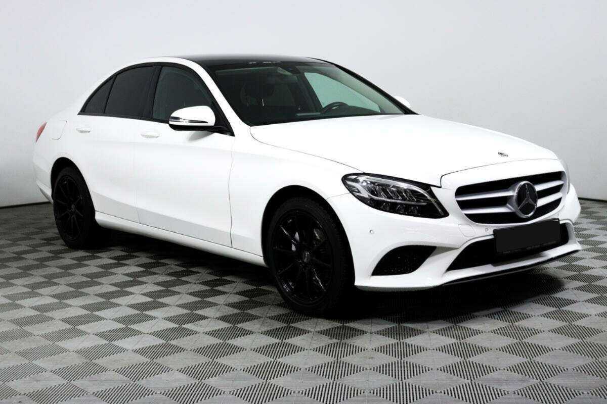 Mercedes-Benz C-Класс с пробегом — 2018 год. Фото: #2