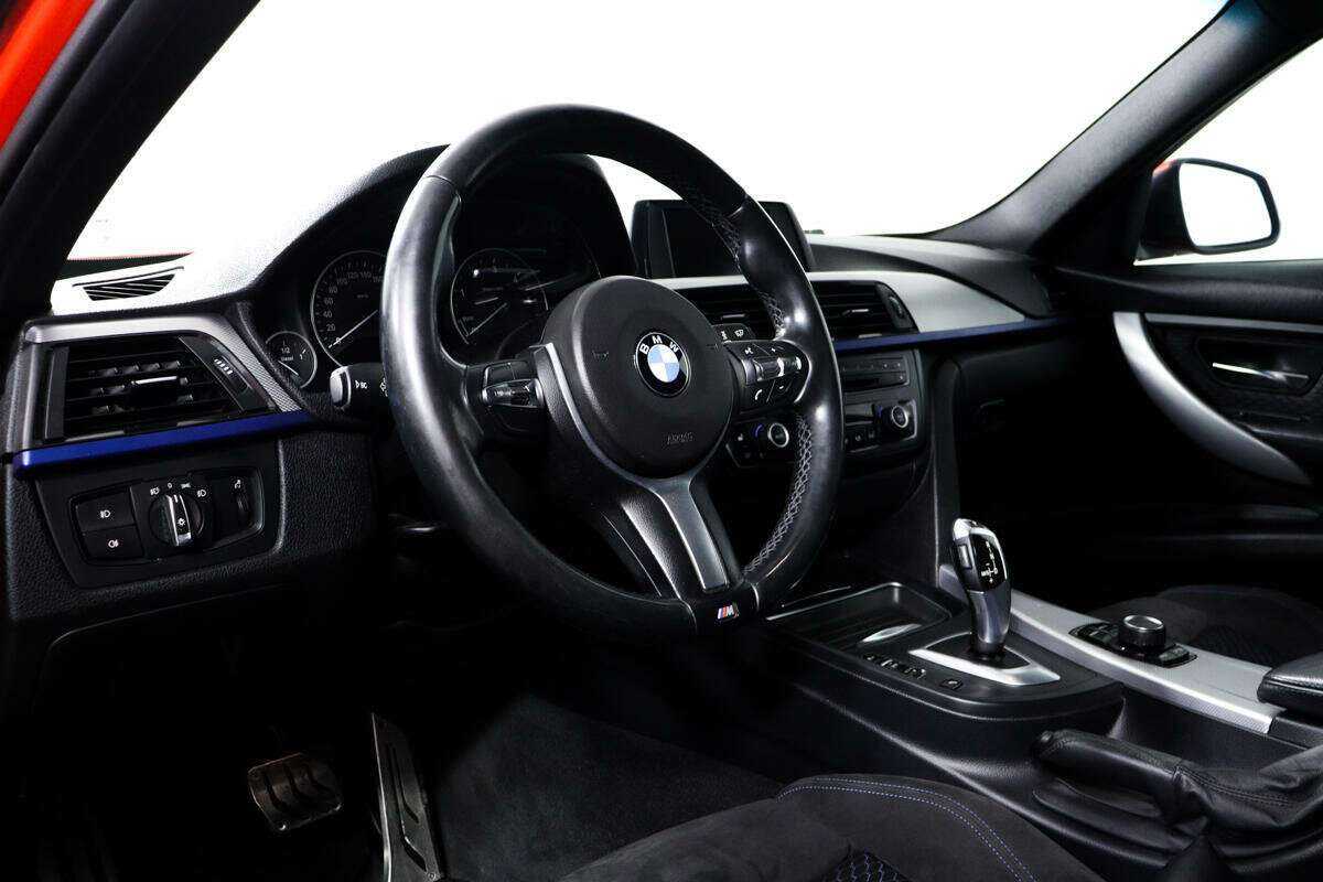 BMW 3 серии с пробегом — 2013 год. Фото: #12