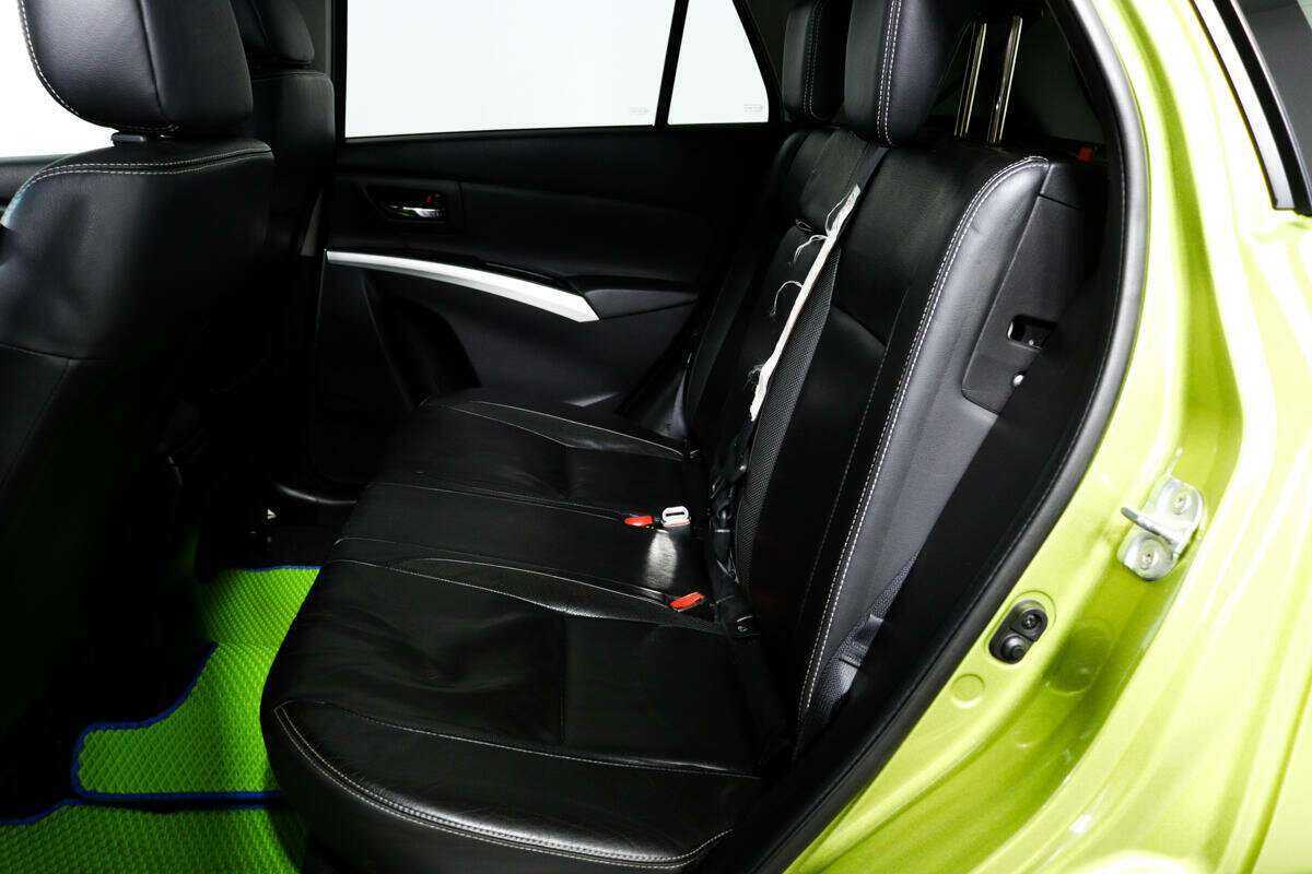 Suzuki SX4 с пробегом — 2013 год. Фото: #11