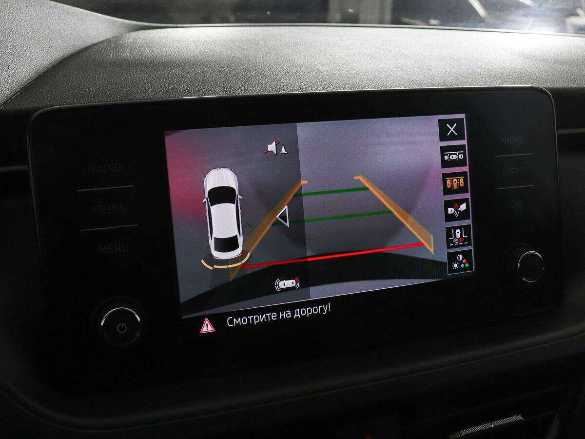 Skoda Rapid с пробегом — 2022 год. Фото: #11