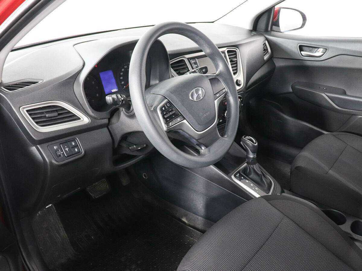 Hyundai Solaris с пробегом — 2021 год. Фото: #7