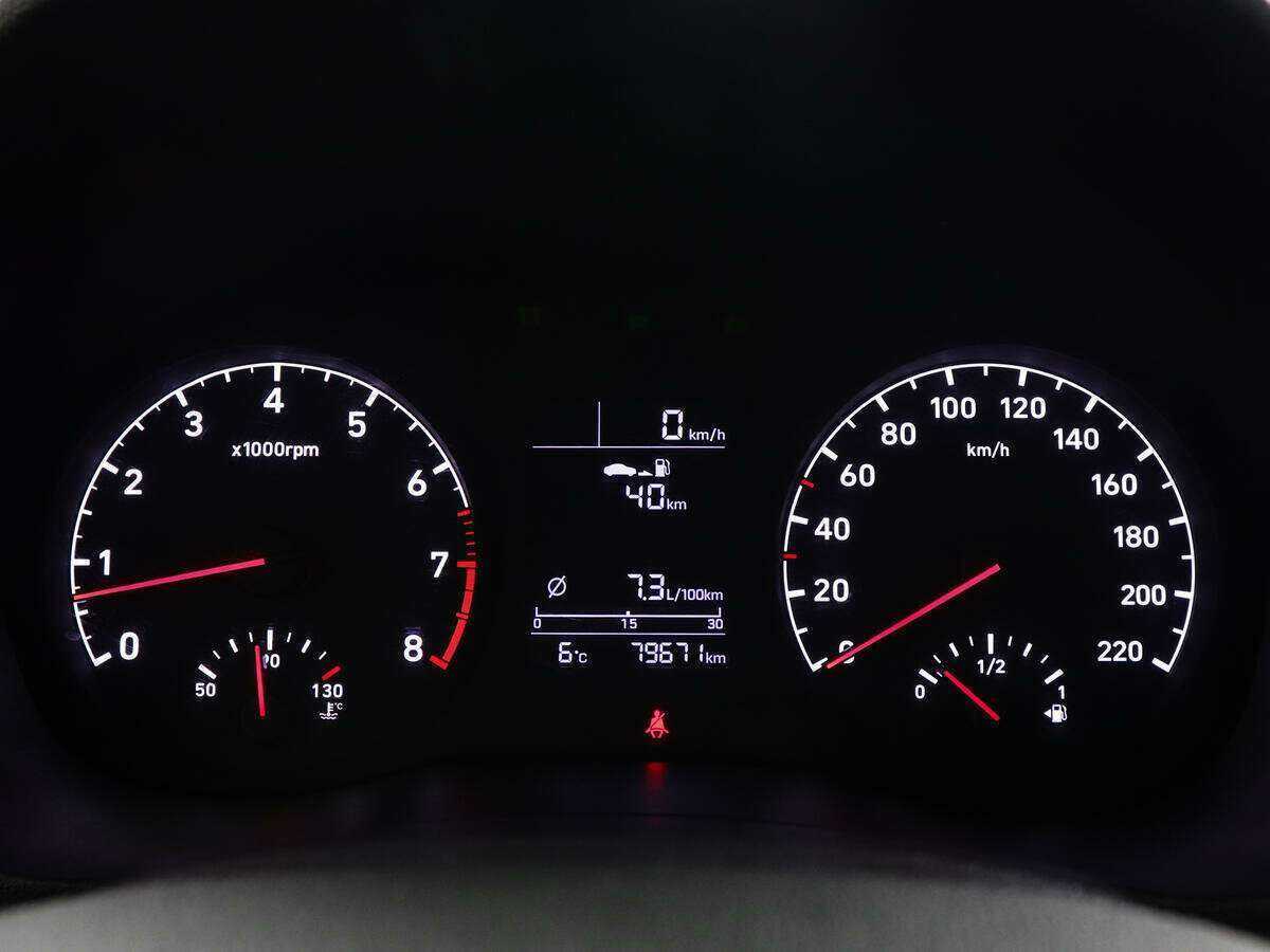 Hyundai Solaris с пробегом — 2018 год. Фото: #9