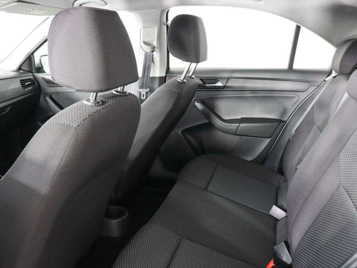 Volkswagen Polo с пробегом — 2021 год. Фото: #11