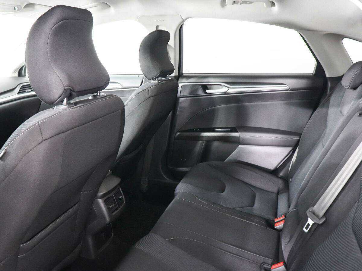 Ford Mondeo с пробегом — 2016 год. Фото: #10