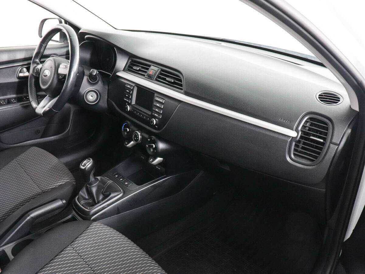 Kia Rio с пробегом — 2019 год. Фото: #9