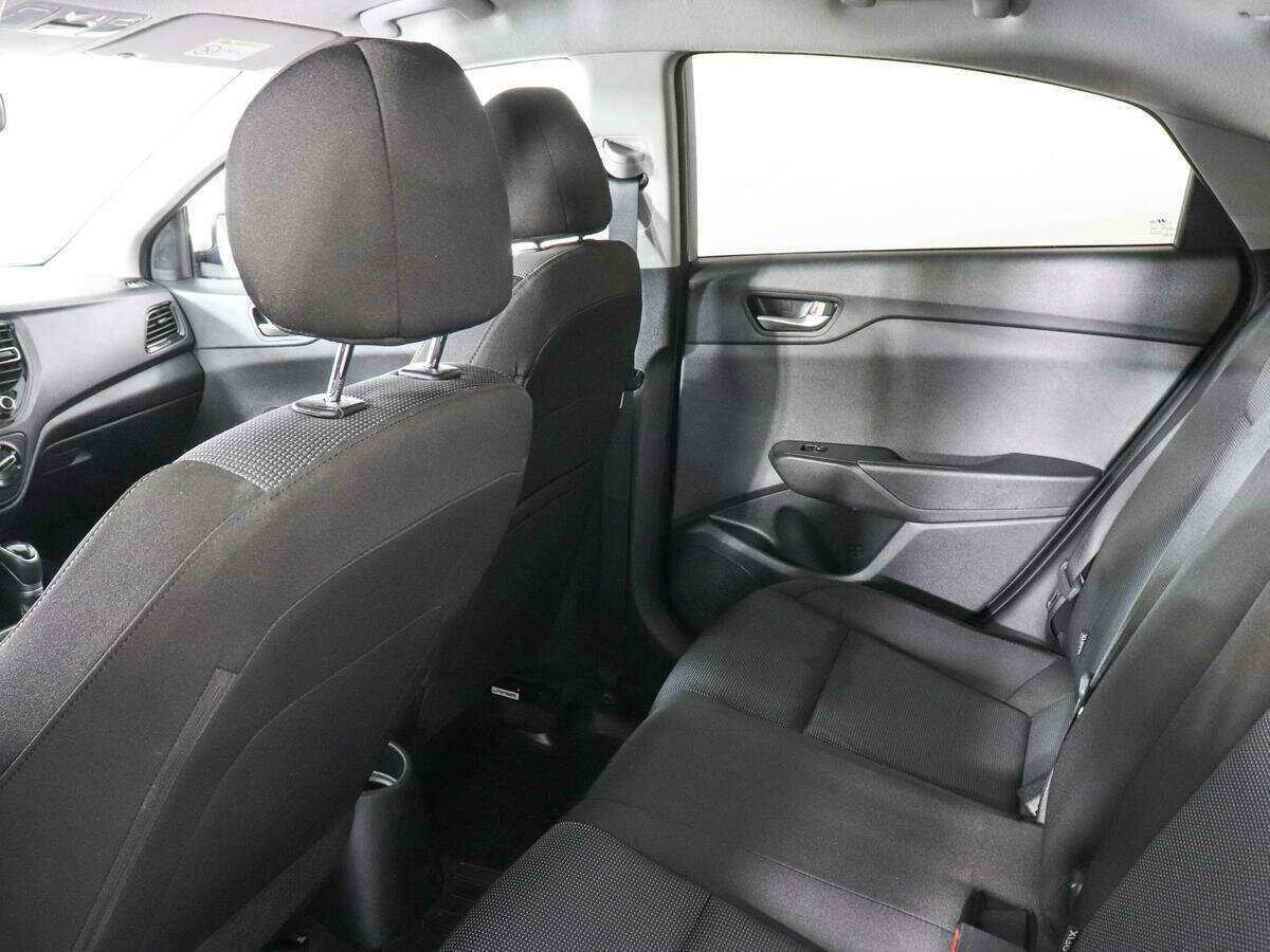 Hyundai Solaris с пробегом — 2021 год. Фото: #10