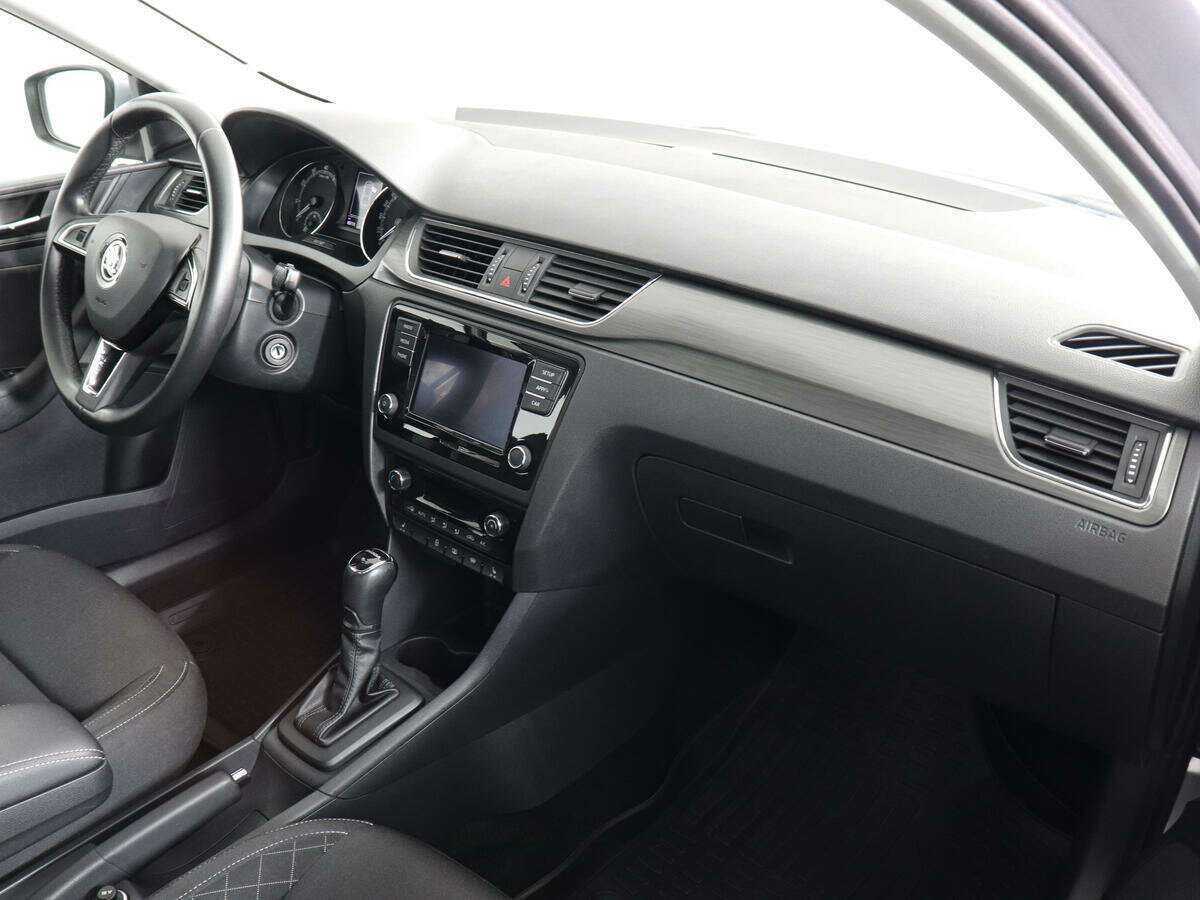 Skoda Rapid с пробегом — 2019 год. Фото: #8