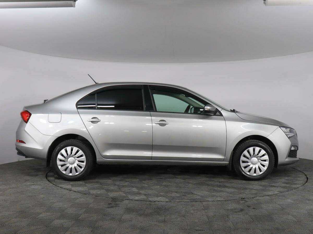 Skoda Rapid с пробегом — 2021 год. Фото: #3