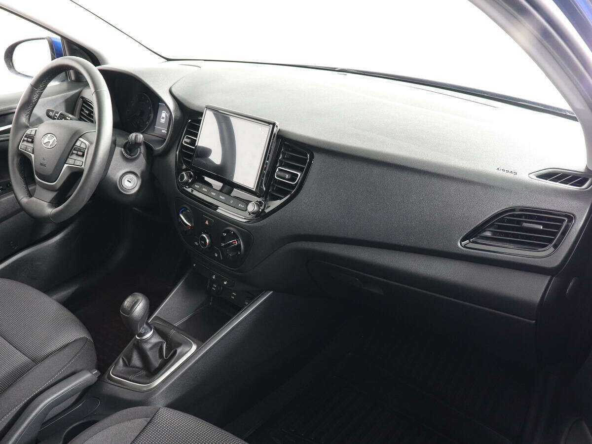 Hyundai Solaris с пробегом — 2021 год. Фото: #9