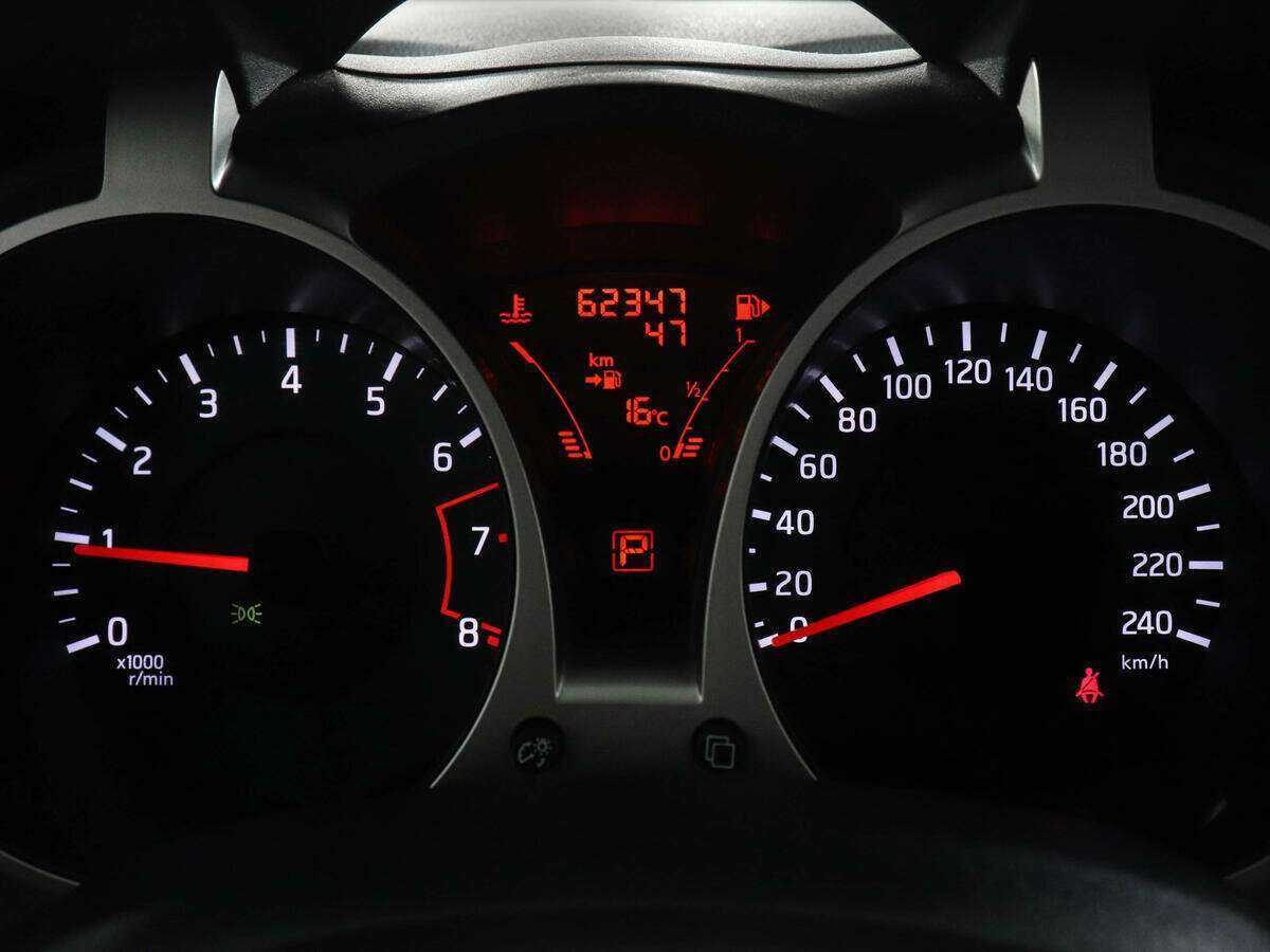 Nissan Juke с пробегом — 2012 год. Фото: #9