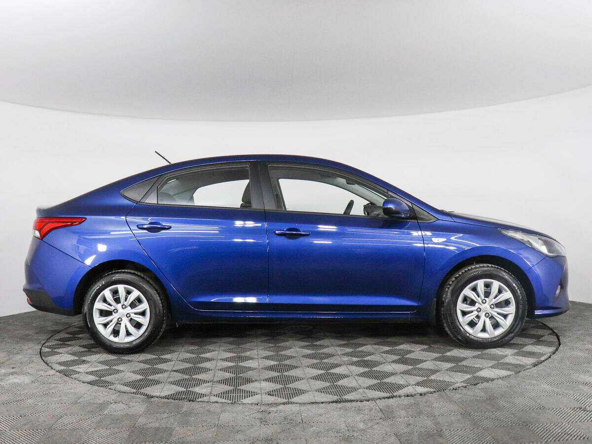 Hyundai Solaris с пробегом — 2022 год. Фото: #3