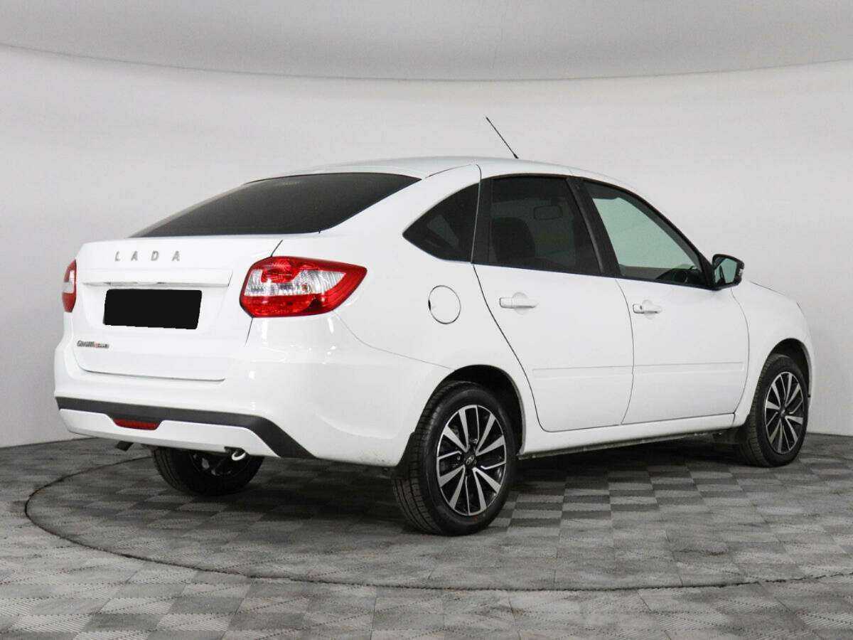 Lada (ВАЗ) Granta с пробегом — 2023 год. Фото: #4