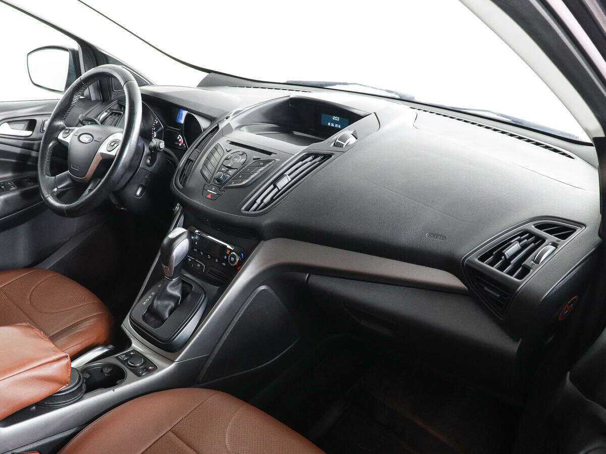 Ford Kuga с пробегом — 2016 год. Фото: #7