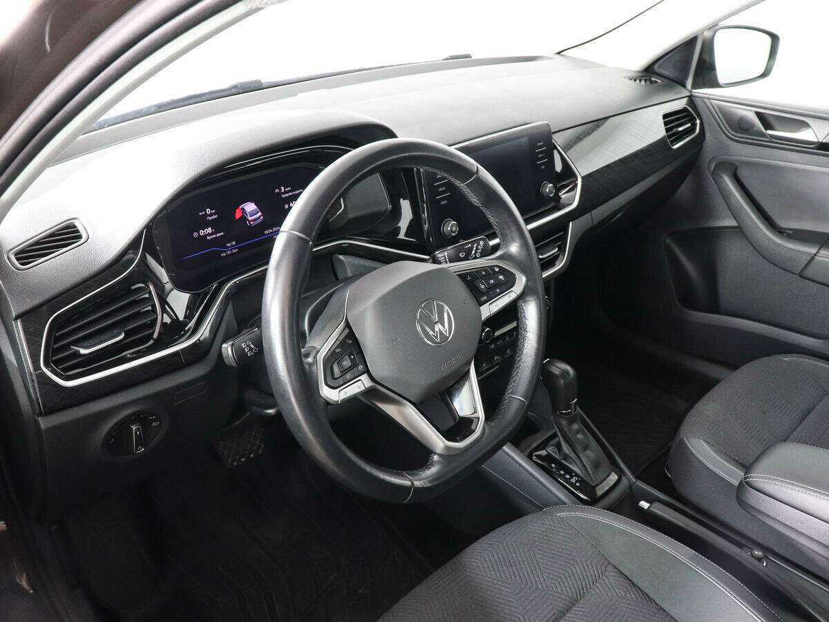 Volkswagen Polo с пробегом — 2020 год. Фото: #8