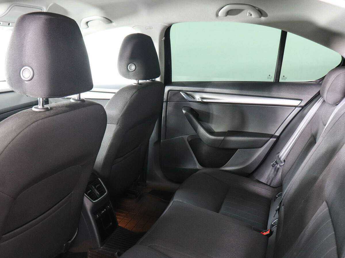 Skoda Octavia с пробегом — 2018 год. Фото: #10