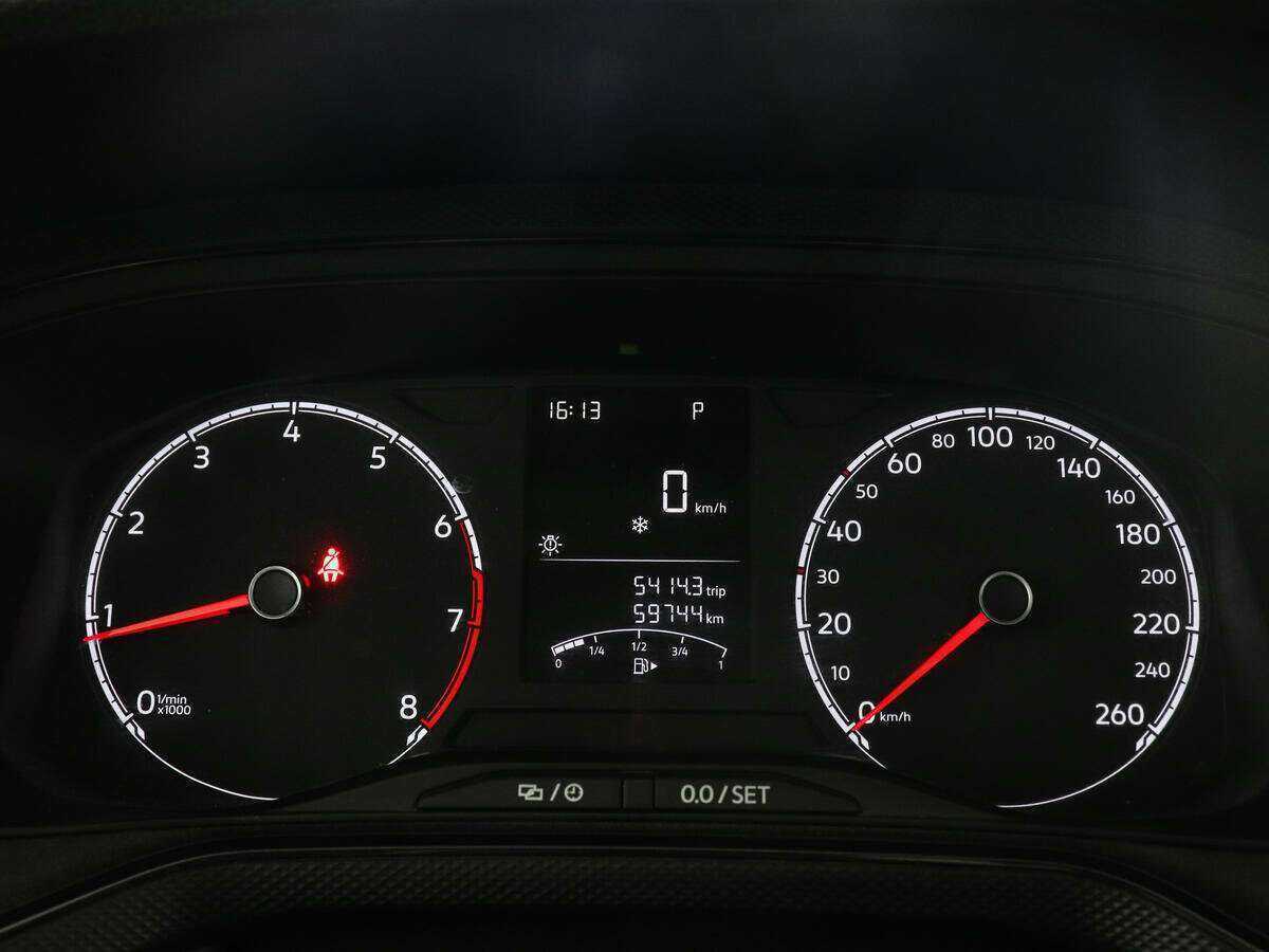 Volkswagen Polo с пробегом — 2020 год. Фото: #10