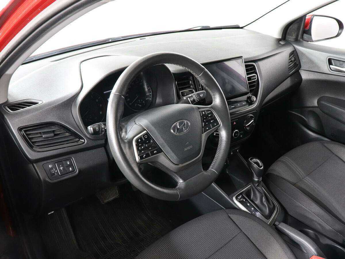 Hyundai Solaris с пробегом — 2021 год. Фото: #8