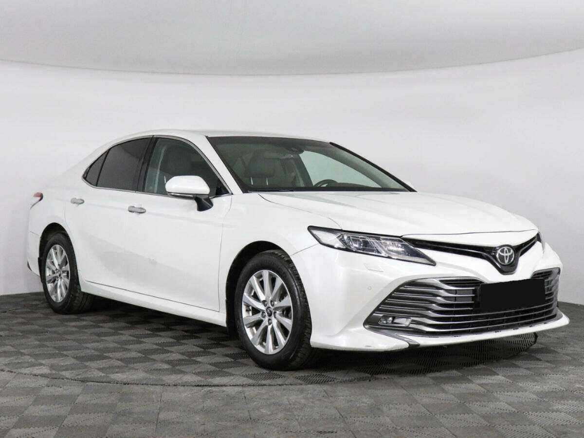 Toyota Camry с пробегом — 2019 год. Фото: #2