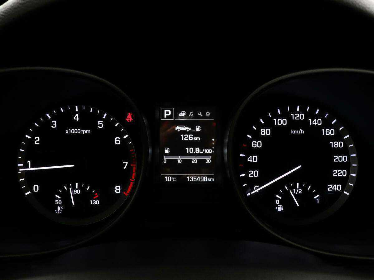 Hyundai Santa Fe с пробегом — 2017 год. Фото: #9