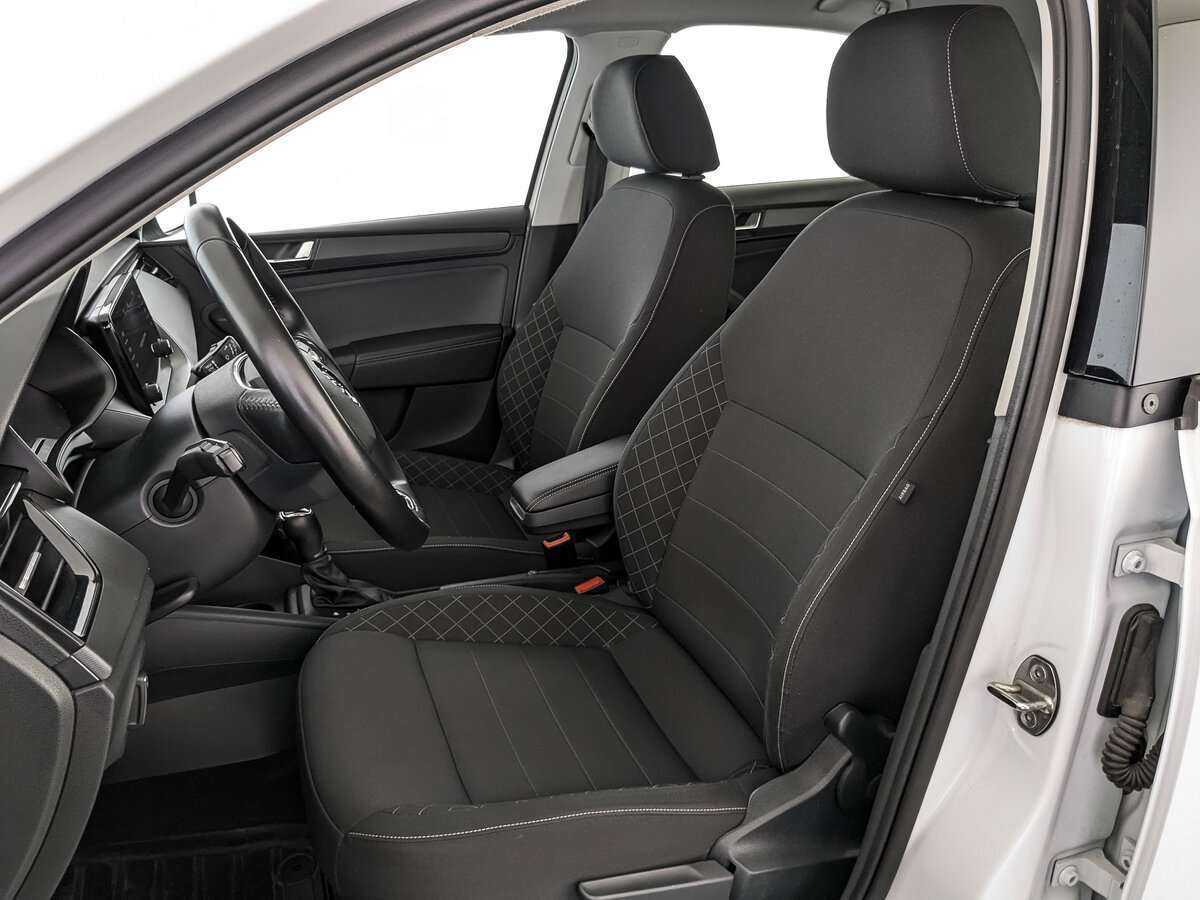 Skoda Rapid с пробегом — 2020 год. Фото: #17