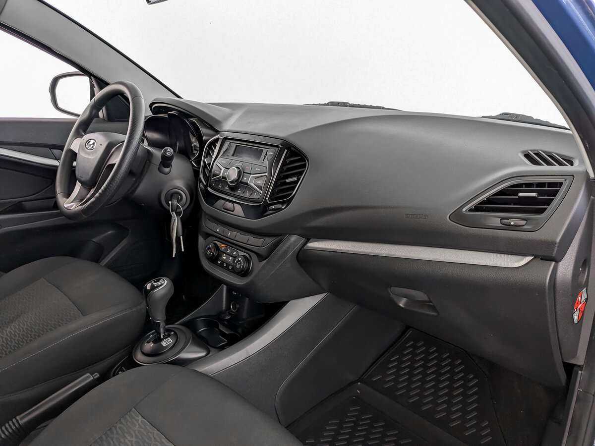 Lada (ВАЗ) Vesta с пробегом — 2017 год. Фото: #8