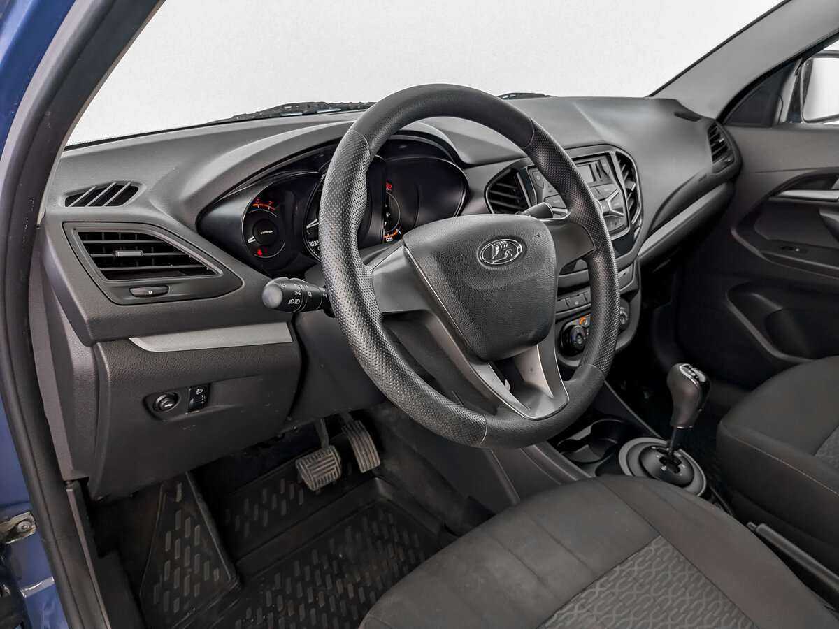 Lada (ВАЗ) Vesta с пробегом — 2017 год. Фото: #13