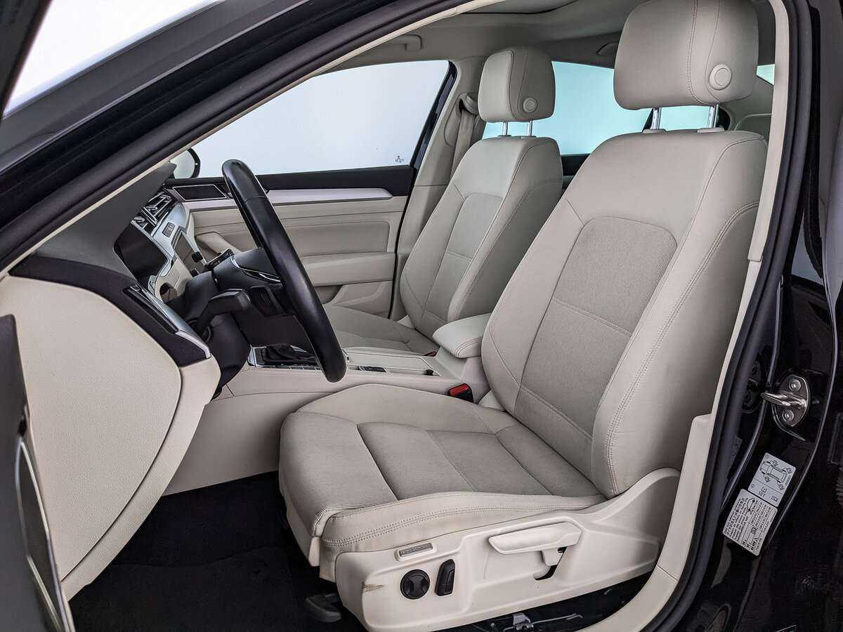 Volkswagen Passat с пробегом — 2018 год. Фото: #15