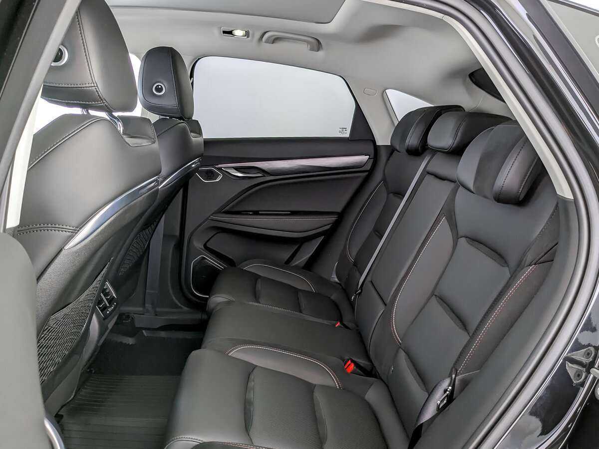 Geely Tugella с пробегом — 2021 год. Фото: #9