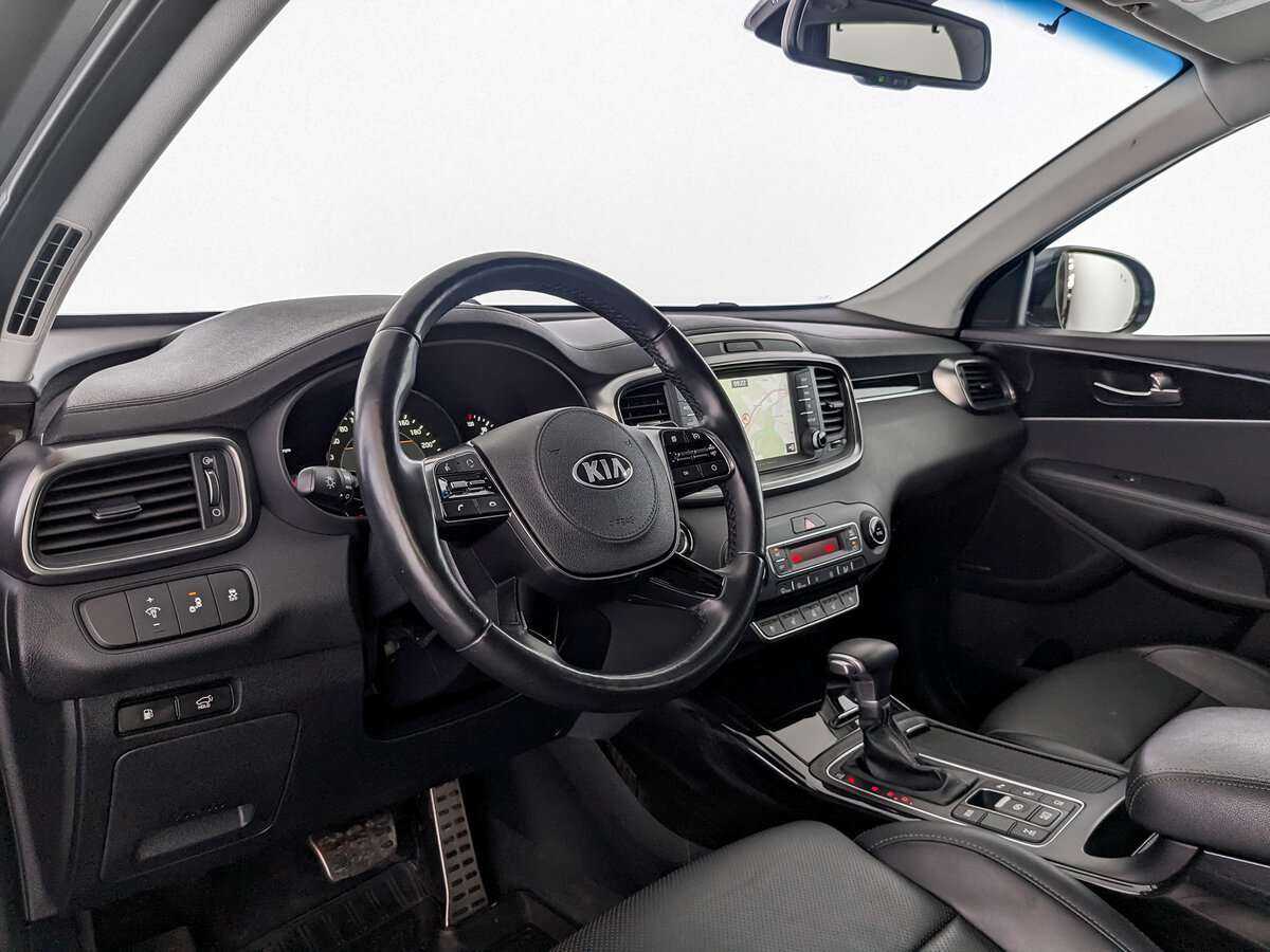 Kia Sorento с пробегом — 2019 год. Фото: #12