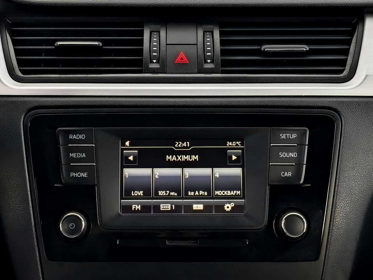 Skoda Rapid с пробегом — 2016 год. Фото: #11