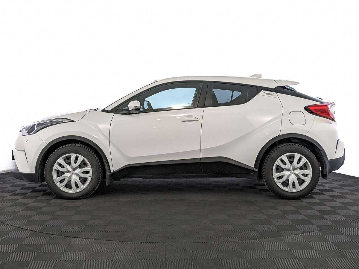 Toyota C-HR с пробегом — 2019 год. Фото: #6