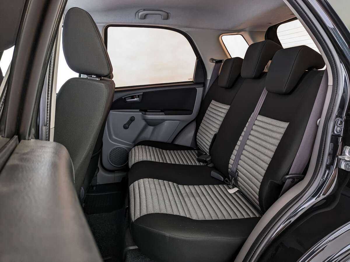 Suzuki SX4 с пробегом — 2014 год. Фото: #13