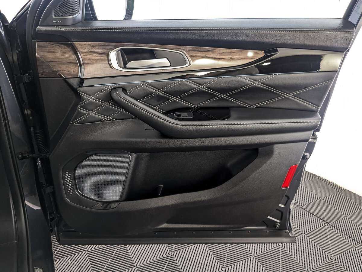 EXEED VX с пробегом — 2022 год. Фото: #24