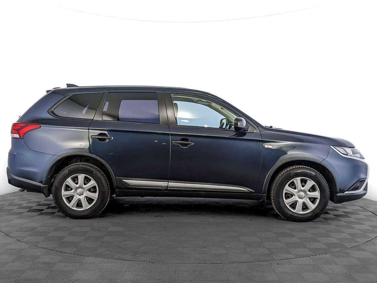 Mitsubishi Outlander с пробегом — 2019 год. Фото: #3