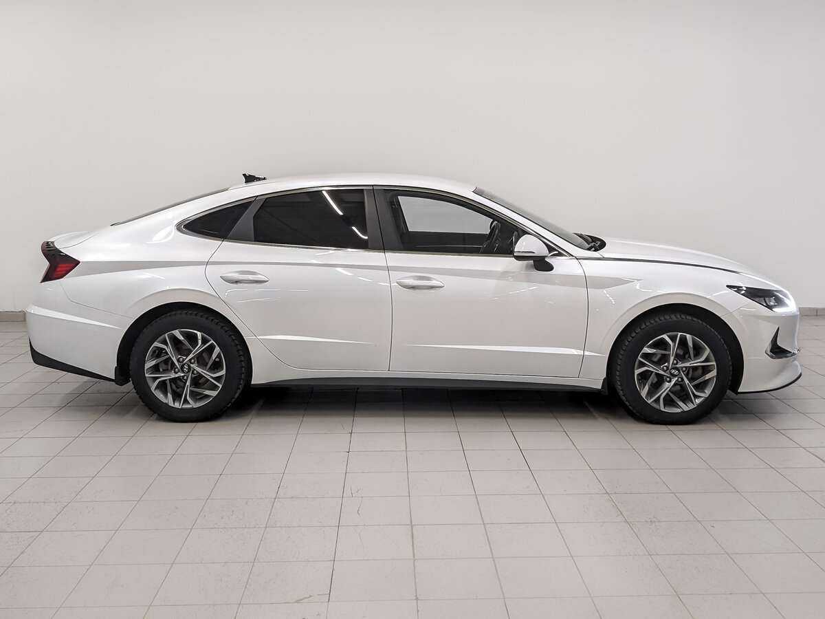 Hyundai Sonata с пробегом — 2020 год. Фото: #3