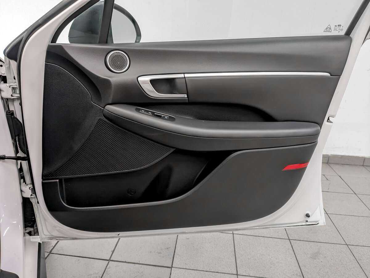 Hyundai Sonata с пробегом — 2020 год. Фото: #19