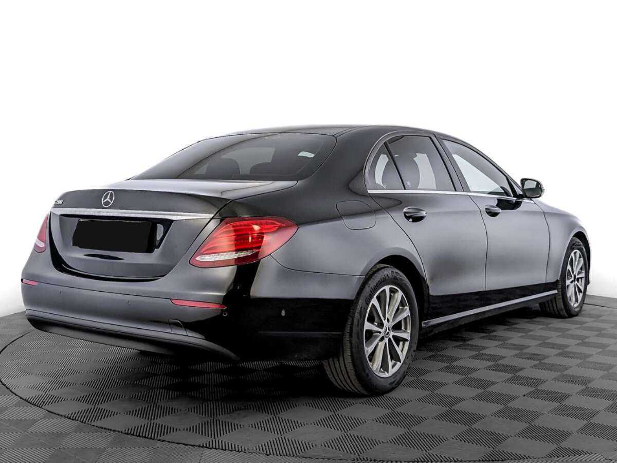 Mercedes-Benz E-Класс с пробегом — 2018 год. Фото: #4