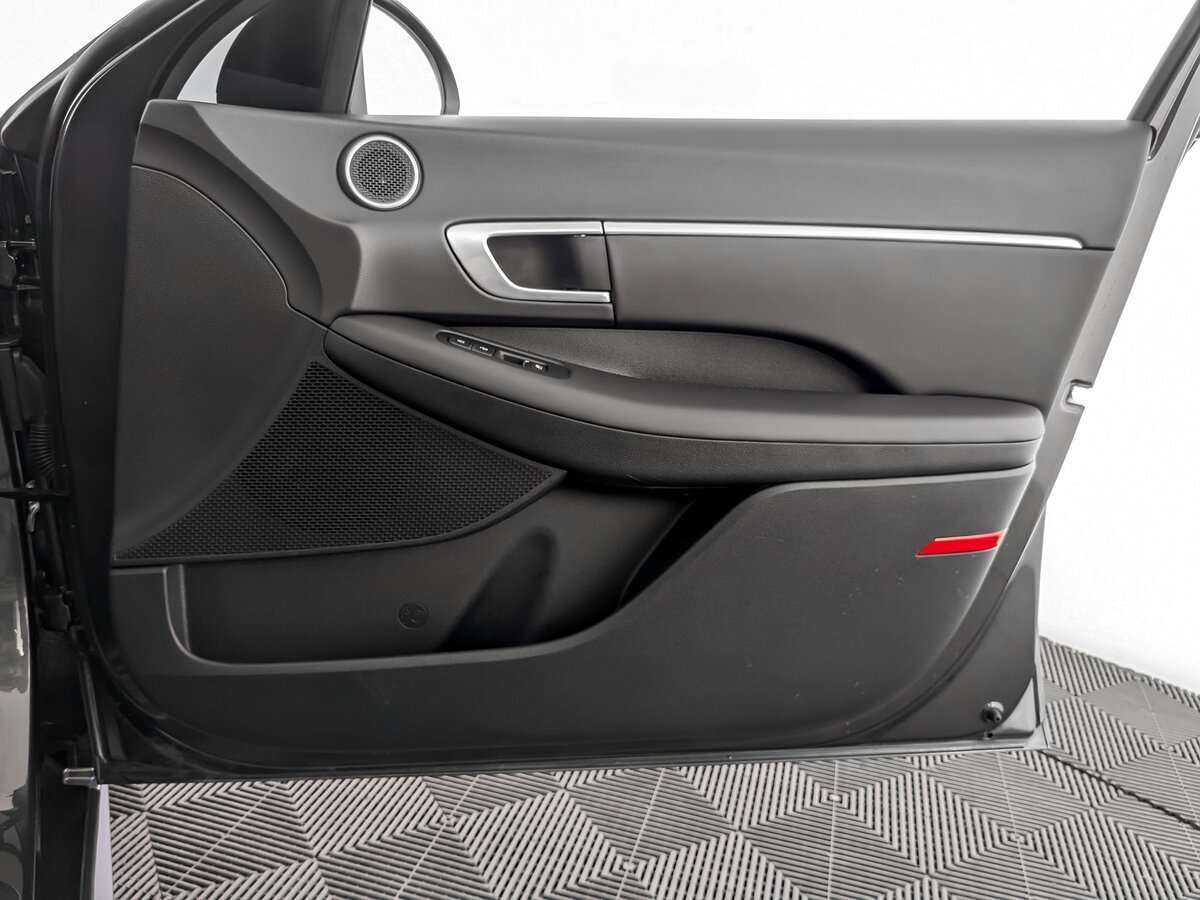 Hyundai Sonata с пробегом — 2021 год. Фото: #19